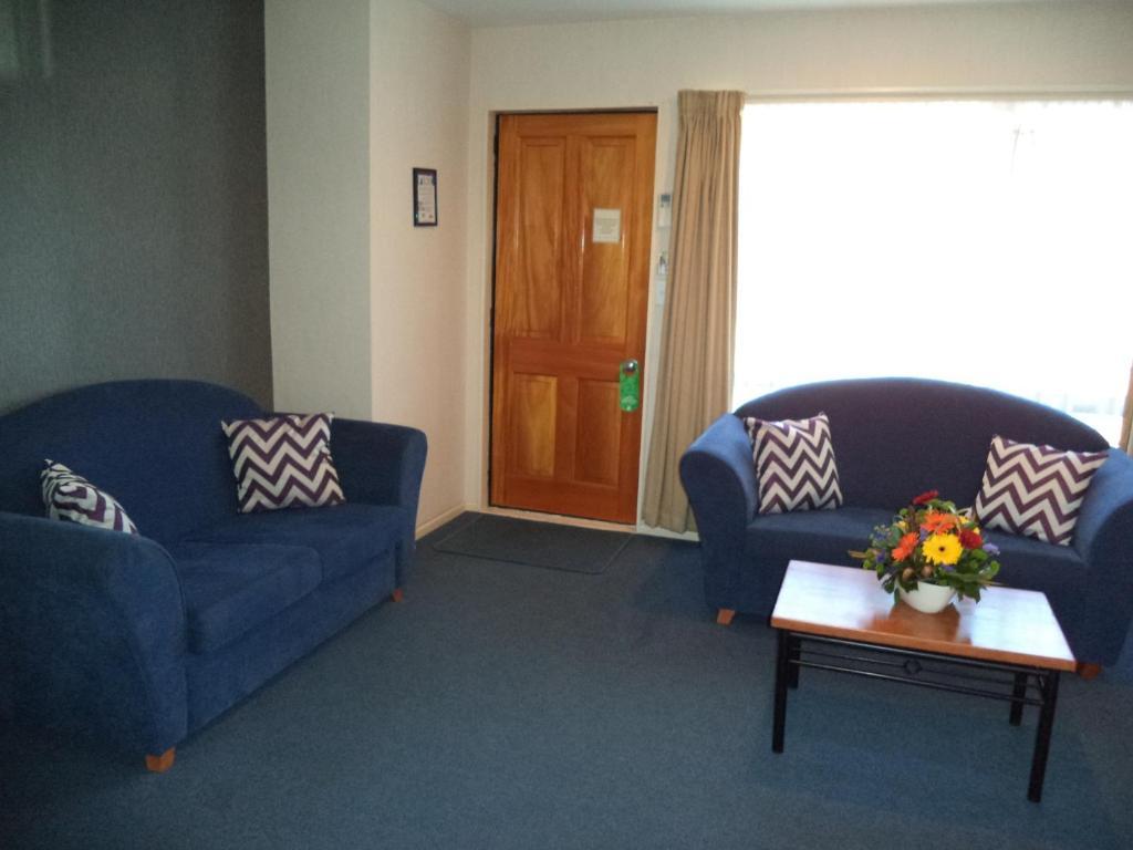 South Park Motel Masterton Room photo