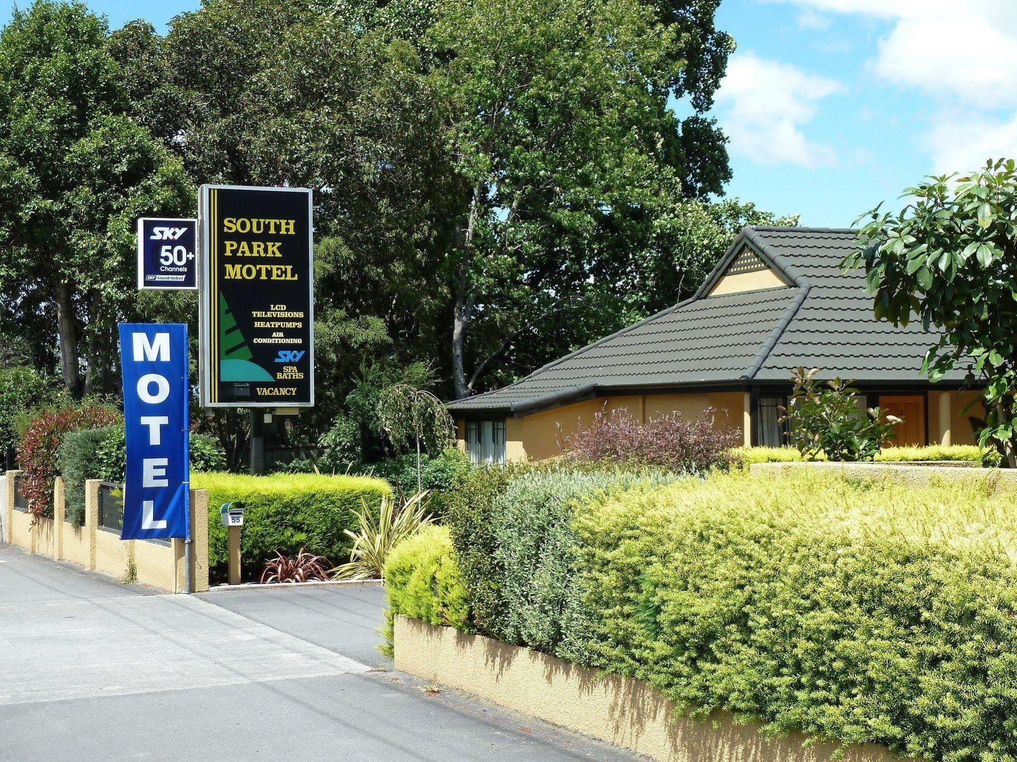 South Park Motel Masterton Exterior photo